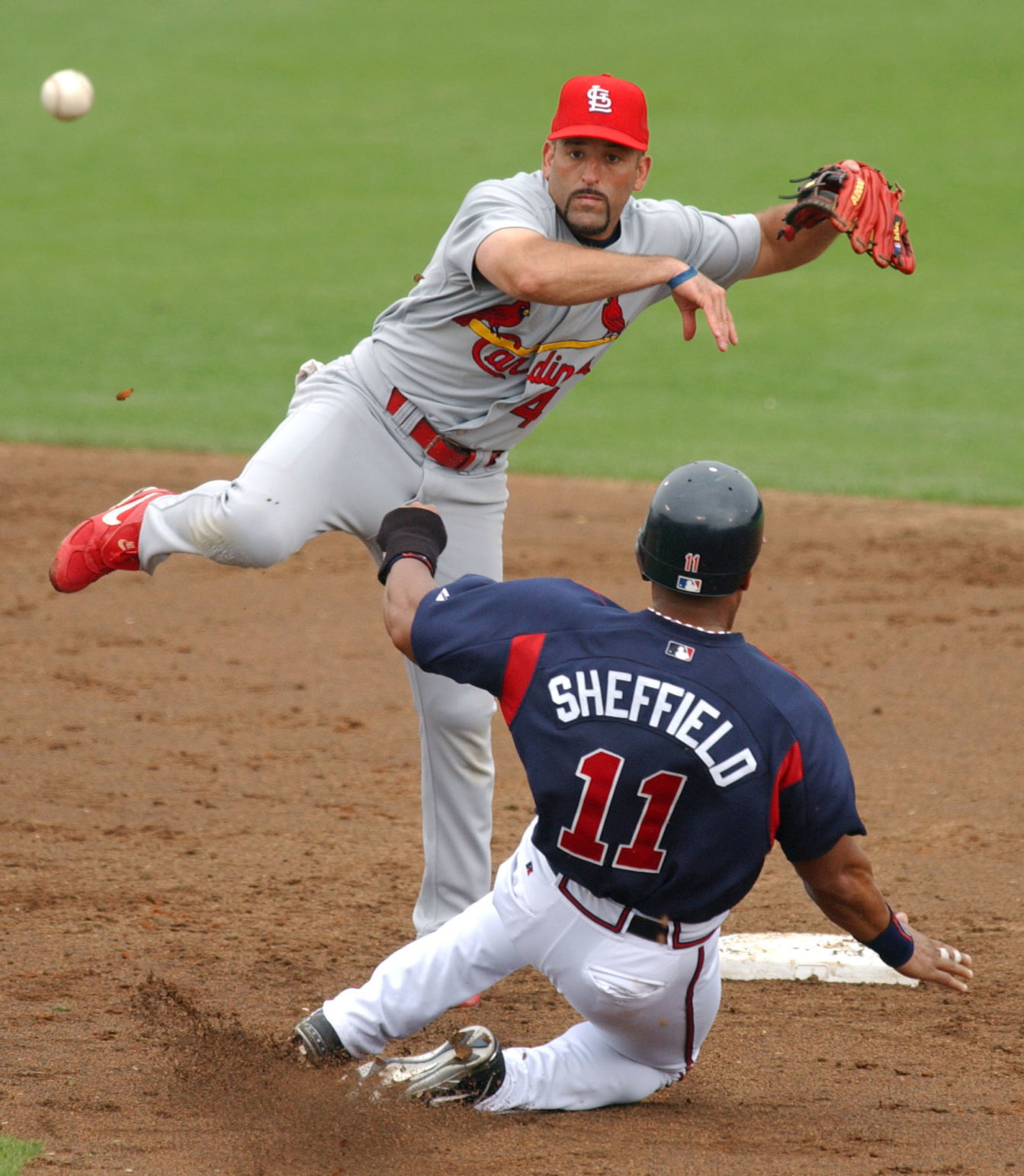 CARDINALS BRAVES